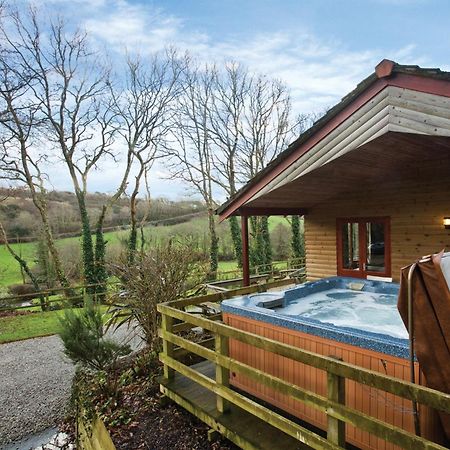 Ivyleaf Combe Lodges Stratton  Exterior foto